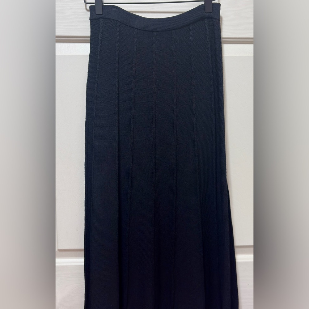 St. John Collection Santana Knit Black Midi Skirt Size 2 | Luxury Minimalist